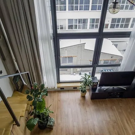 Bright And Stylish Centre 1 Bedroom Loft *